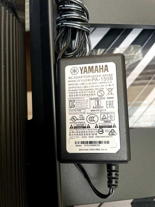 Синтезатор Yamaha PSR-E463