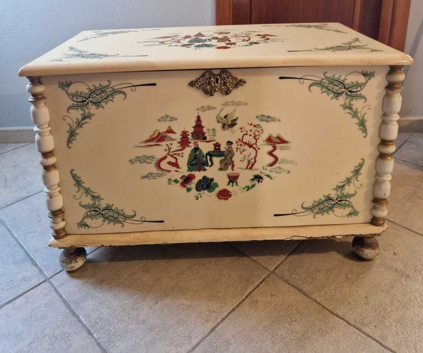 Arca Vintage – Estilo Chinoiserie (para restauro)