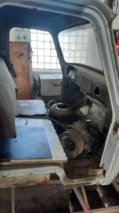 Газ 53 з бочкою для води