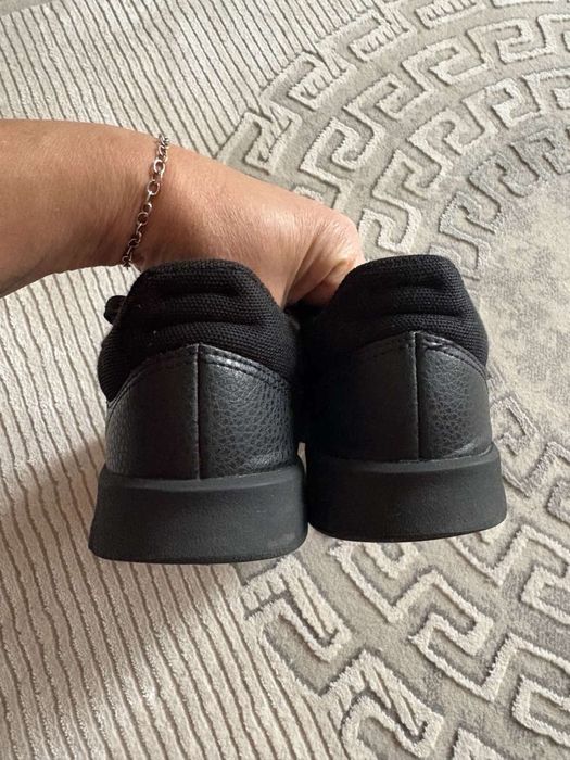 Кросівки дитячі adidass