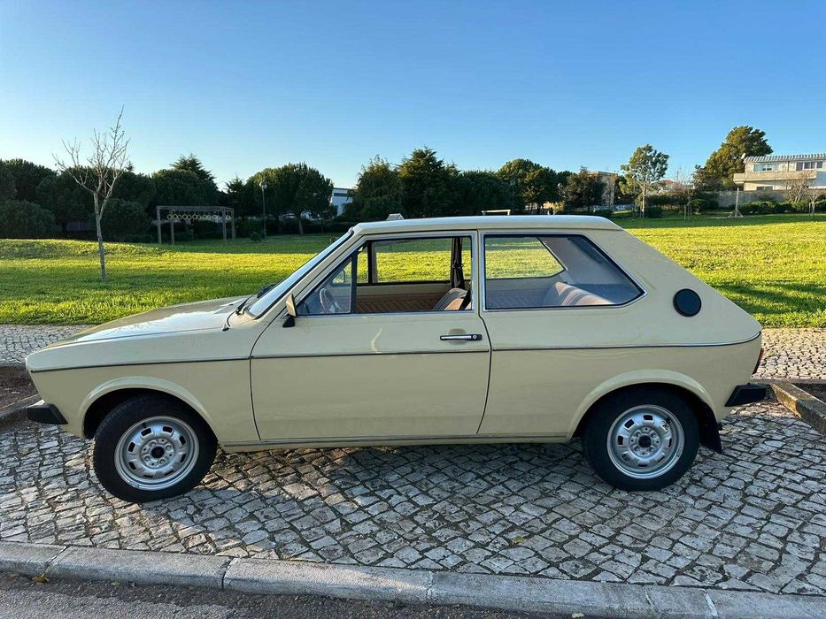 Audi 50 1.1 – 1975 | Restaurado |  peças incluídas