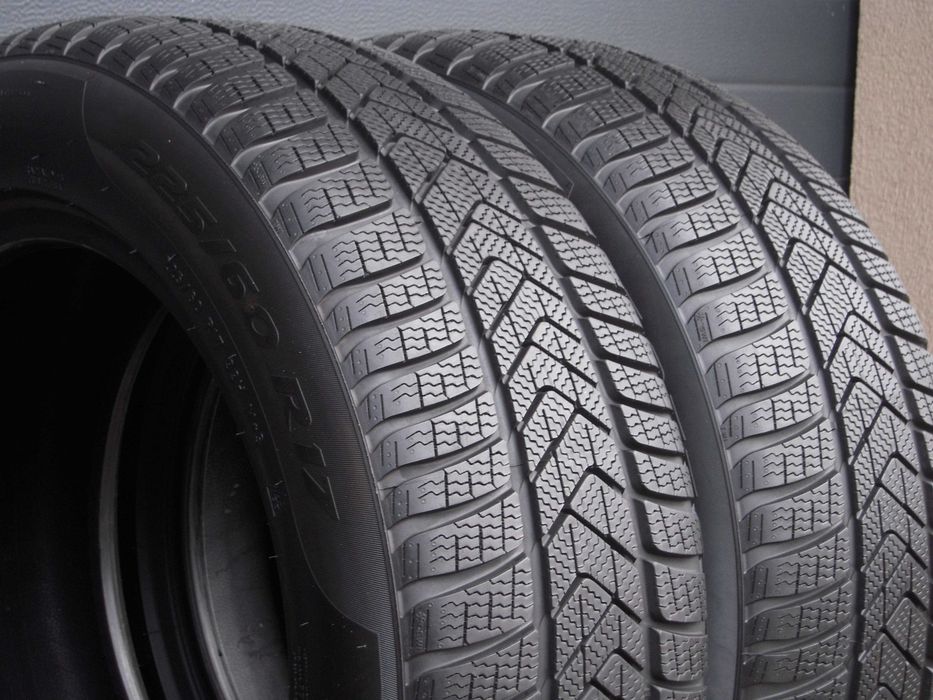 2x Opony zimowe 225/60r17 Pirelli Winter SottoZero 3 AO 2023r Jak Nowe
