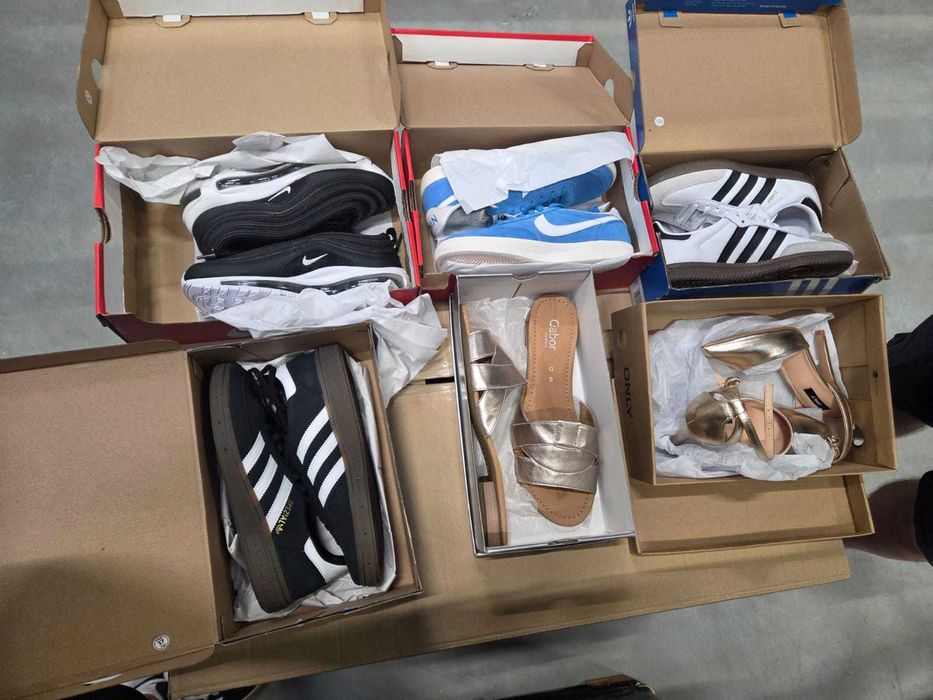 Palety Boxy Zwroty z Markowym Obuwiem Nowe/Powystawowe/Używane