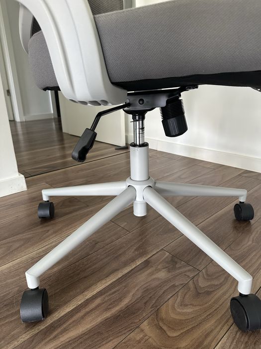 Cadeira de escritório ergonomica