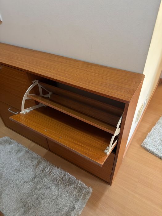 Movel sapateira em bom estado
