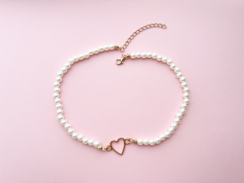 Prześliczny naszyjnik czoker sztuczne perły złote serduszko