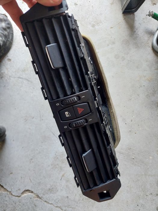 kratka nawiew środkowy środkowa bmw e60 e61 europa