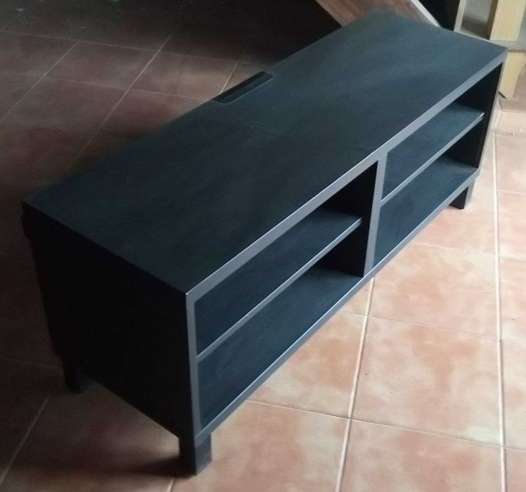 (Móvel de Televisão Ikea Made in Suécia 2025) OPORTUNIDADE