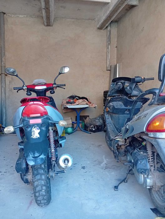 Продаж скутер 4 т, 100 кубів