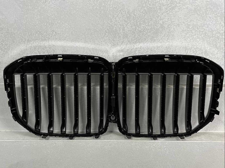 Решітка радіатора ноздрі ноздри BMW X7 БМВ Х7