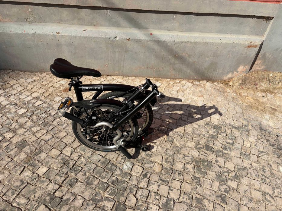 Bicicleta Brompton de 3 velocidades bom estado