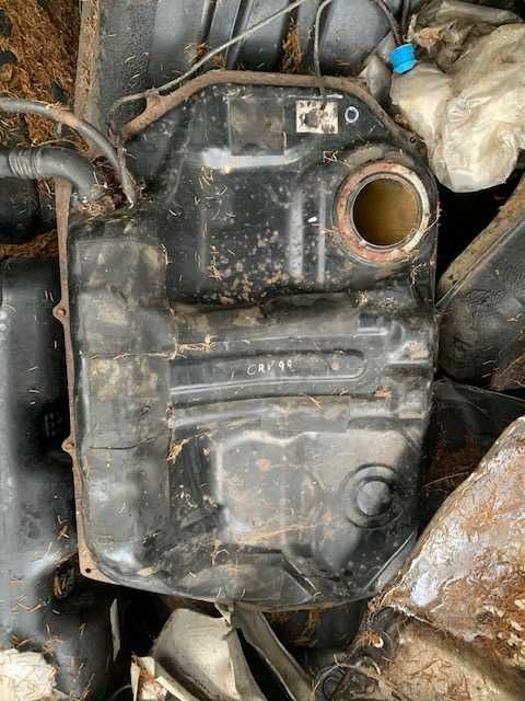 Honda CRV CR-V I  1996 -  zbiornik  paliwa  ładny stan