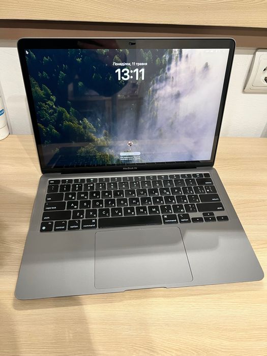 MacBook Air M1 8/256Гб