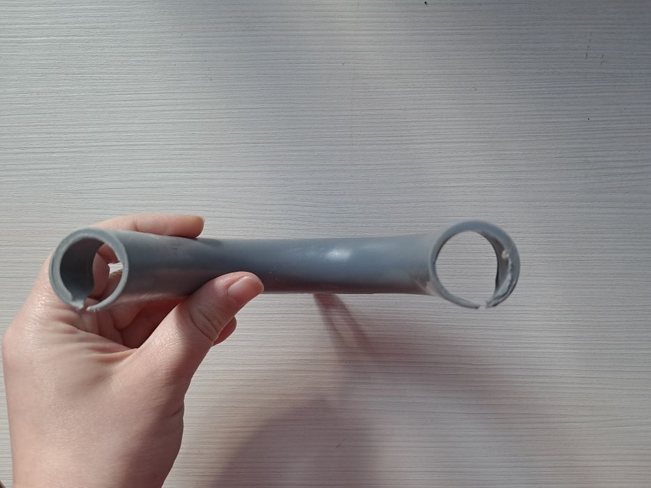 Держатель шланга стиральной посудомоечно машины