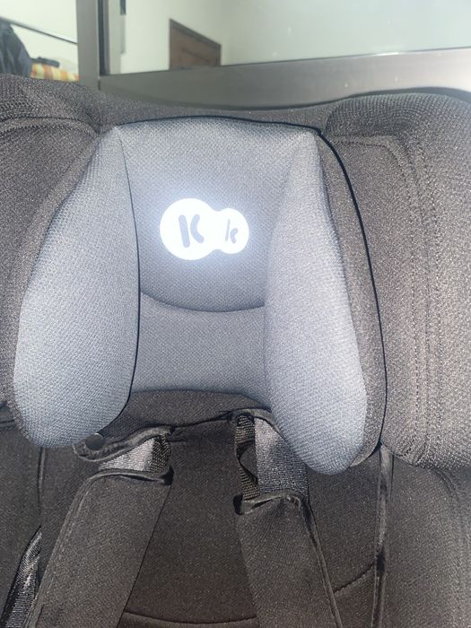 Cadeira para criança nova