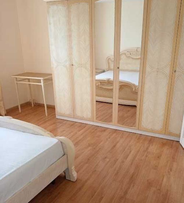 Здається 2 кімнатна квартира в центрі міста