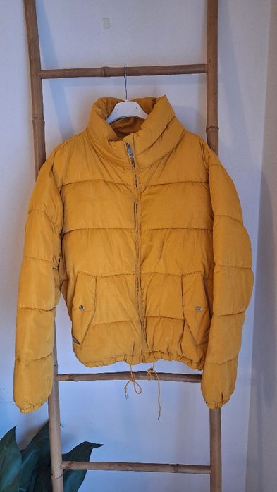 Casaco alcochoado amarelo Pull & Bear