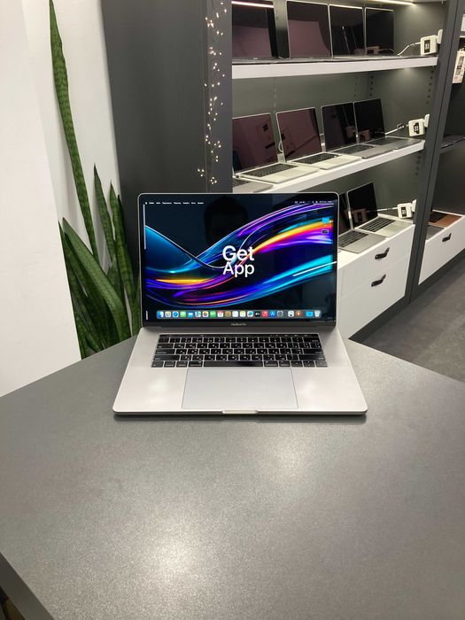 Ноутбук MacBook Pro 15’’ 2018, i7 16 / 256GB + 4GB ГАРАНТІЯ 89300