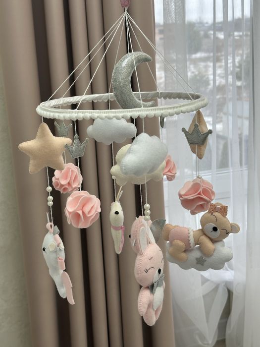 Мобіль дитячий для дівчаток