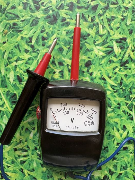 Miernik/woltomierz analogowy Mera-Lumel typ KM-15