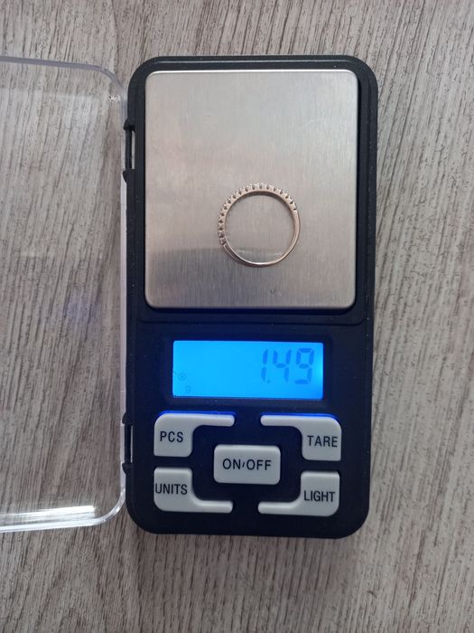 Золотое кольцо с бриллиантами