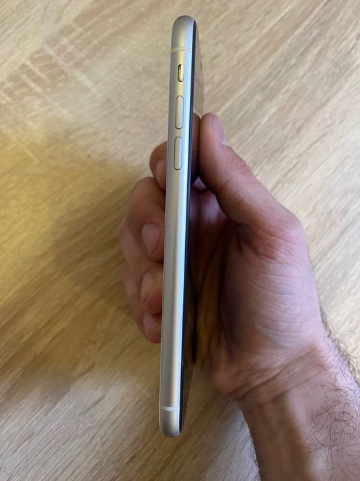 Продаю iPhone 11 64 ГБ | Гарний стан