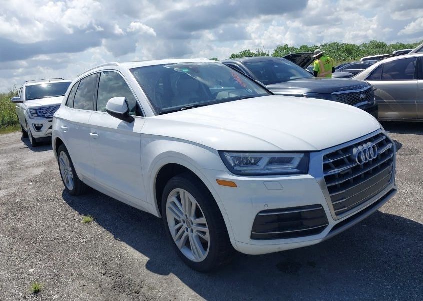 Четверть Audi Q5 80A FY, SQ5 передня полка крила Розборка Ауді Ку5