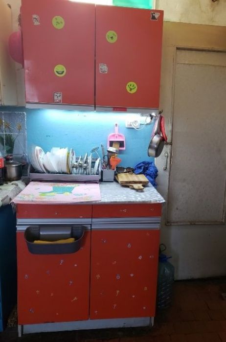 Продам гостинка на Залютино. Экв. 6000 у.е.