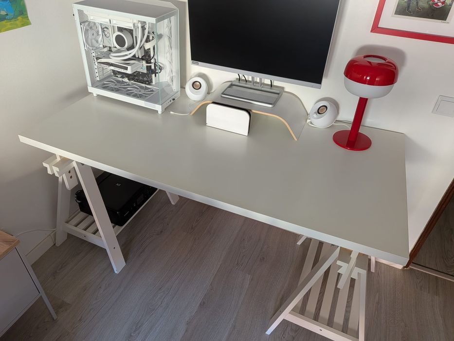 Secretária IKEA 150x75