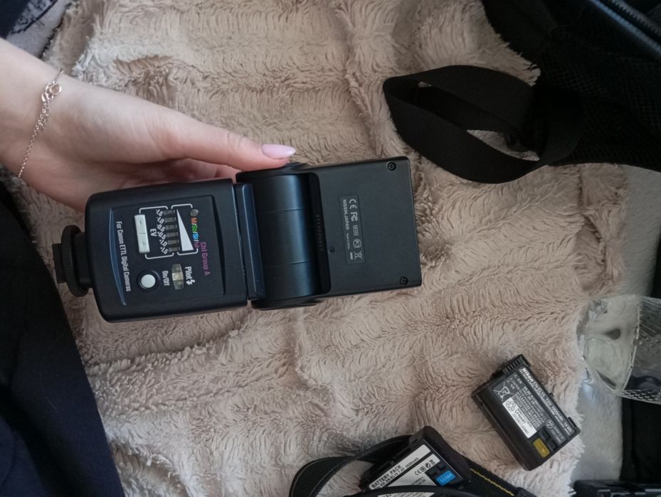 спалах Nikon di600