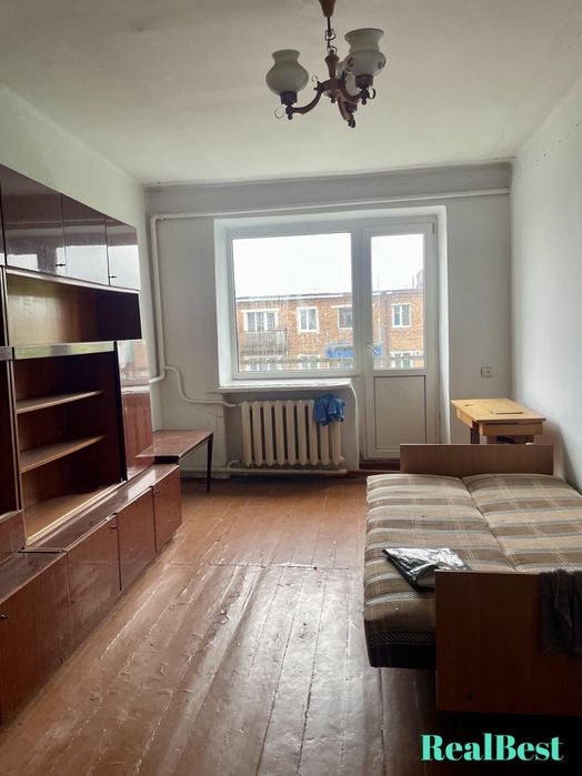 Продаж / Квартира / Заводська, Оженін