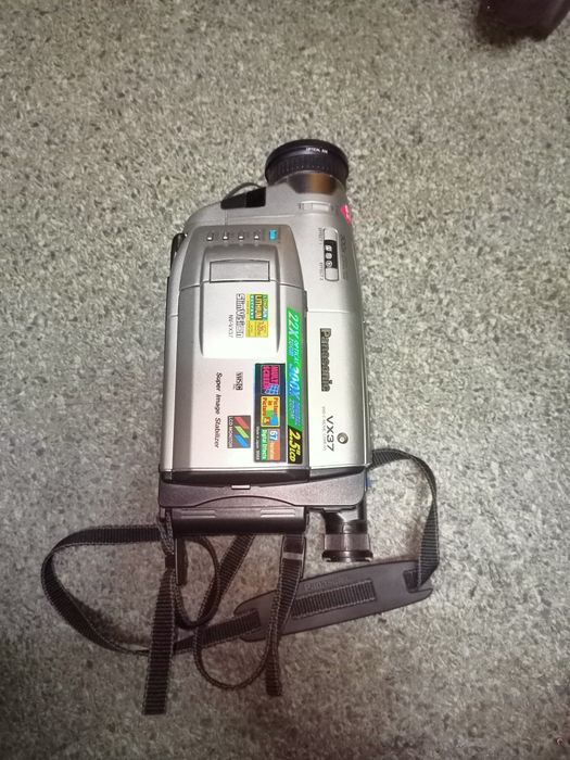 Відеокамера Panasonic vx37, модель NV-VX37EN