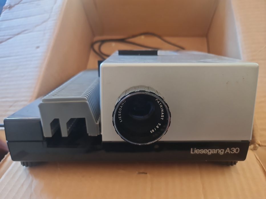 Projetor de slides Luesegang A30