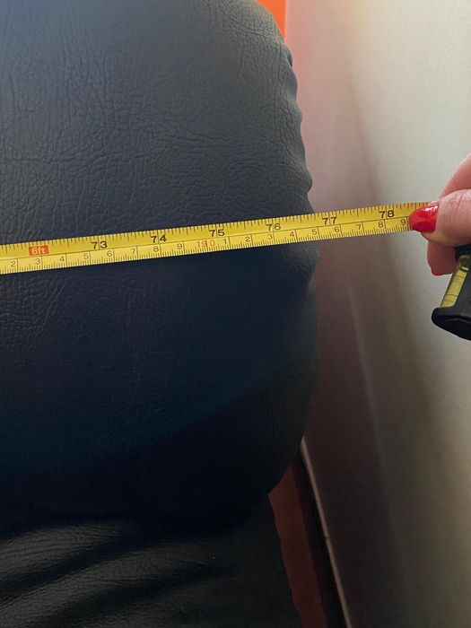 Sofá cama  de três lugares pele sintética