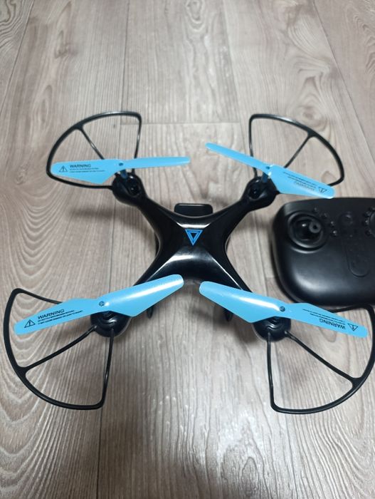 Дитячий дрон, читайте опис