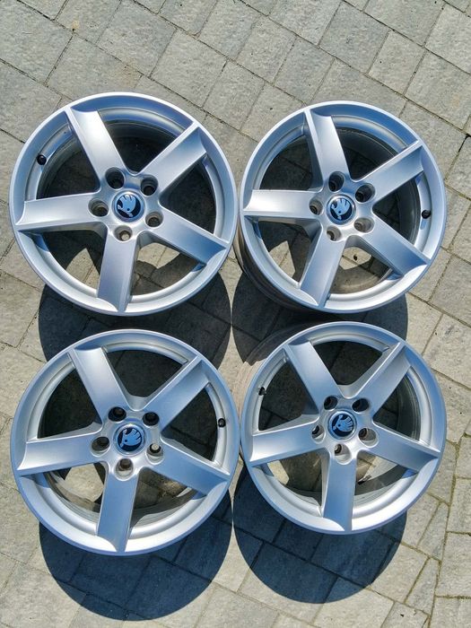 Felgi aluminiowe R16 5x112 Seat VW Audi Mercedes 6.5J  ET 33