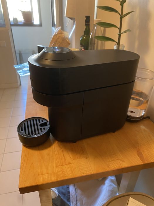 Máquina Nespresso Vertuo Pop Preta