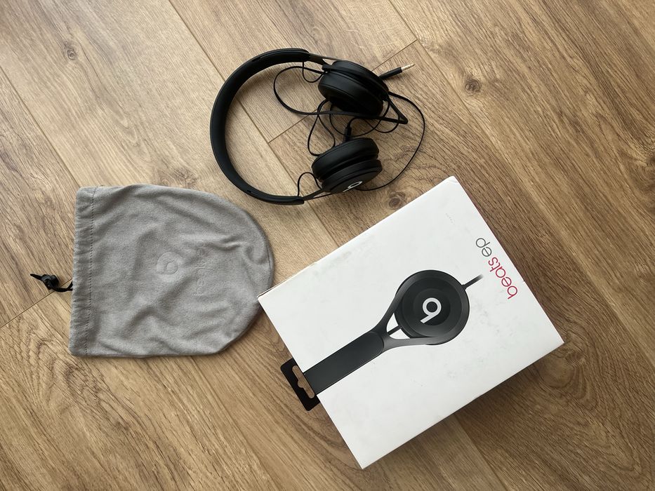Fones Beats ep preto