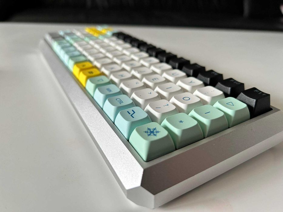 Klawiatura mechaniczna ortonormalna XD75 ATmega32U obudowa aluminiowa