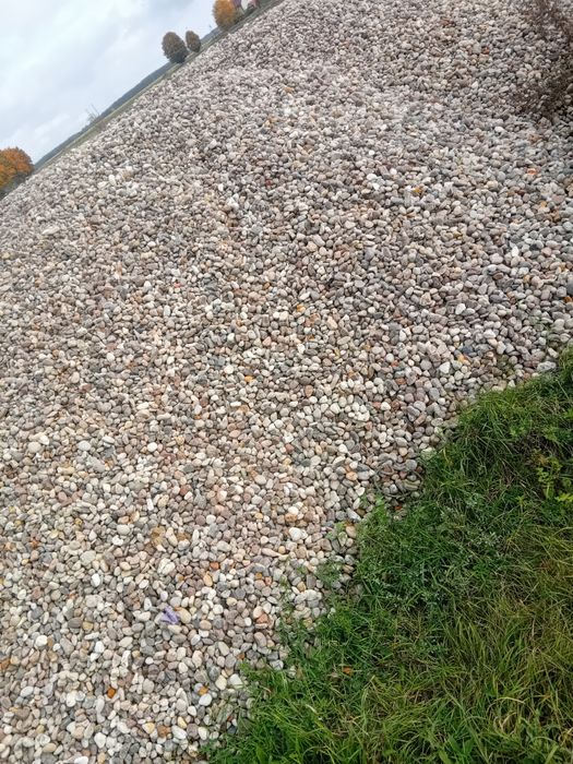 Ziemia Ogrodowa Przesiewana Żwir Piasek 0,2 miksokret zasypowy