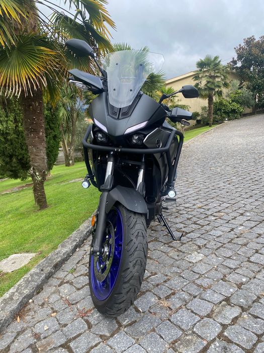 Moto YAMAHA tracer 7