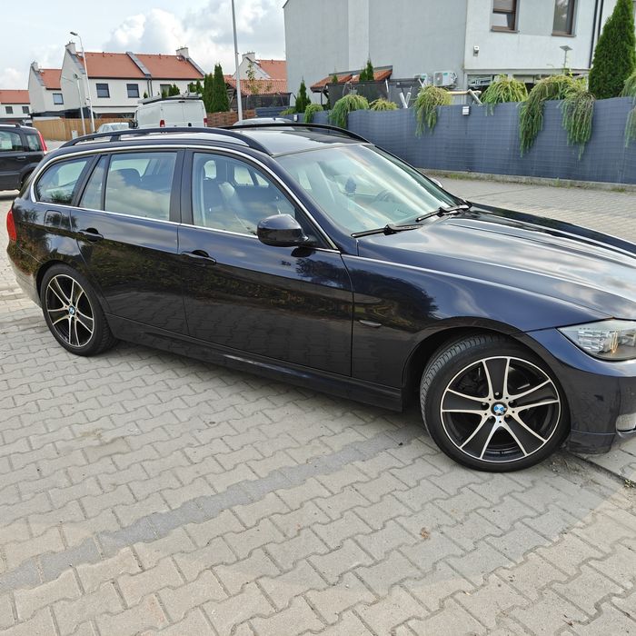 BMW E91 3.0b 218 km