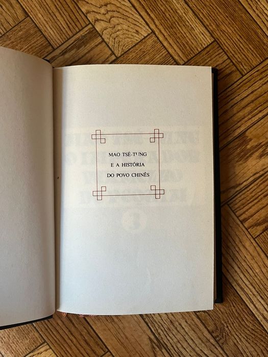 Livro "Mao Tsé-Tung e a história do povo chinês"  vol.3