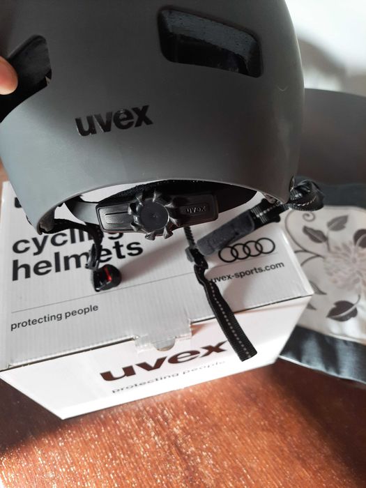 Kask rowerowy UVEX