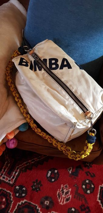 Mala bimba e lola em pele