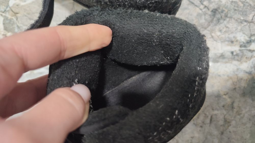 Термо хайтопи р. 36 замш чорний ідеальний стан