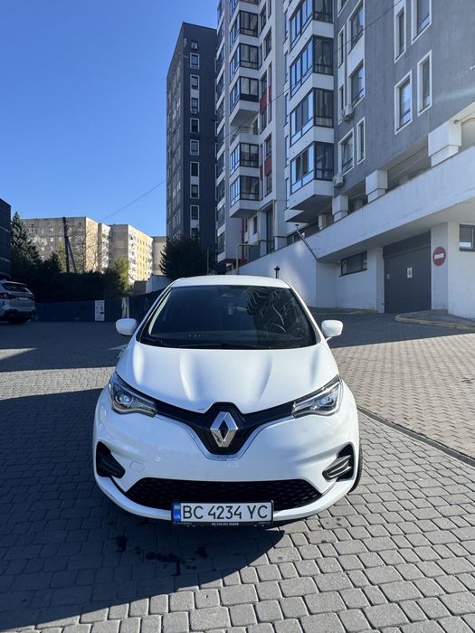 Рено Zoe Рено Зоя