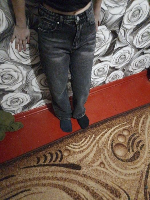 Жіночі джинси кльош