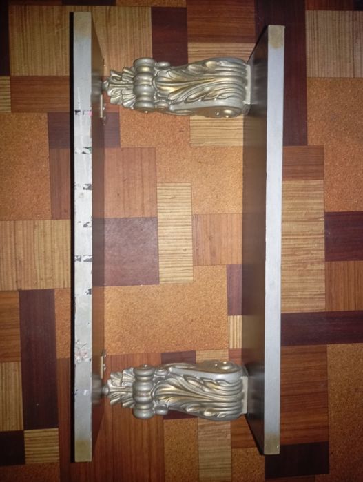 Навесная полка ручной работы