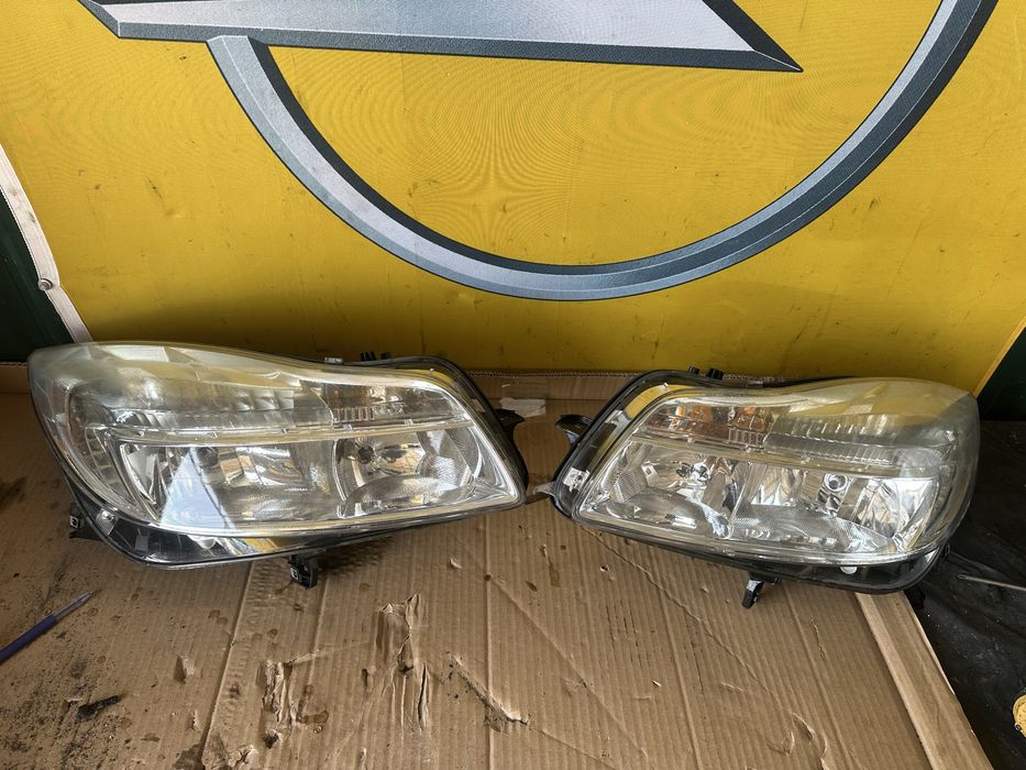 Опель інсігнія фари передні opel insignia